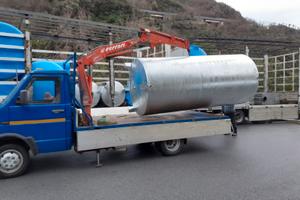 Autocarro Iveco Daily 49.10 cassone fisso + gru du