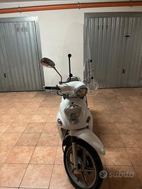 Kymco People 50