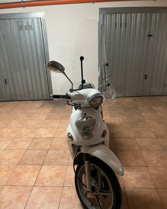 Kymco People 50