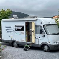 MOTORHOME HYMER  564