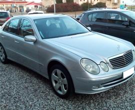 MERCEDES Benz 270 2.7 TDCI