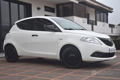 Lancia Ypsilon 1.2 Elefantino Blu