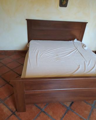 arredamento come camera matrimoniale, cameretta