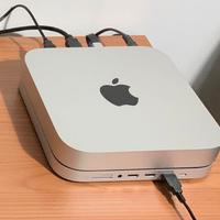 Mac mini m2 8GB 256 ram - satechi hub