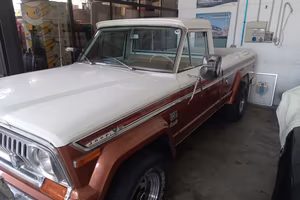Jeep j2000 4x4 v8