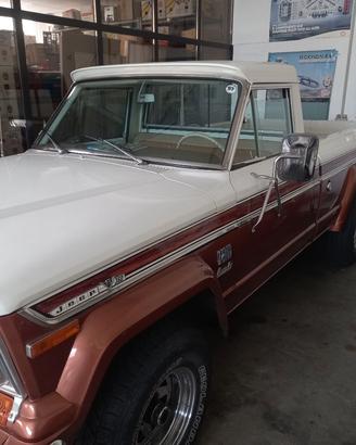 Jeep j2000 4x4 v8