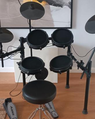 Batteria nitro mesh kit con scatola e sgabello