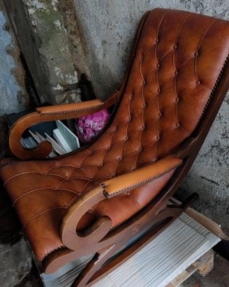 poltrona dondolo in pelle vintage 