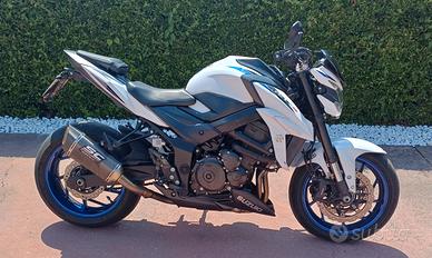 Suzuki GSX S 750