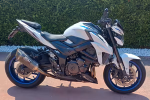 Suzuki GSX S 750