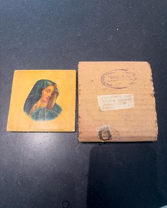 Mattonella devozionale con imballo e francobollo