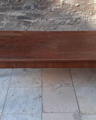 Tavolo basso in legno