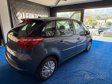 Citroen C4 Picasso 1.6 HDi 110 gommata e taglianda