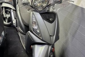 Kymco People GT 300