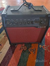 AMPLIFICATORE CON MODELLAZIONE PER CHITARRA