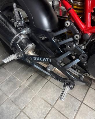 Pedana destra ducati monster
