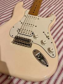 Fender Stratocaster HSS Mexican 2012 Olympic White