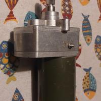 motore in continua con riduttore