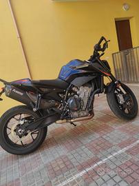 duke 890