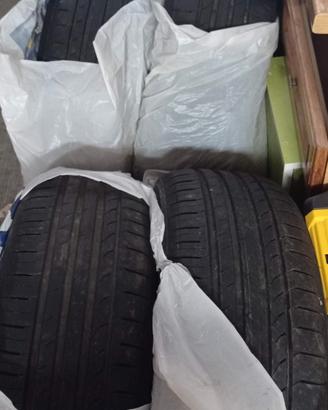 Pneumatici estivi per SUV 