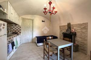 2 LOCALI A TOVO DI SANT'AGATA