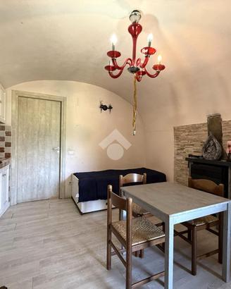 2 LOCALI A TOVO DI SANT'AGATA