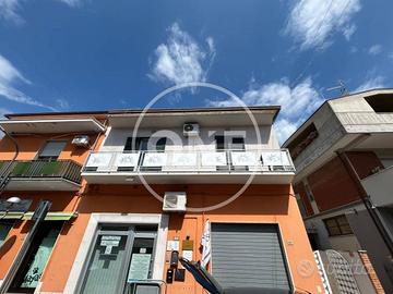 Palazzo / Stabile di 180 m² a Alba Adriatica
