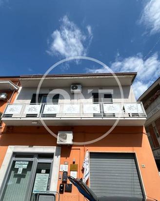Palazzo / Stabile di 180 m² a Alba Adriatica