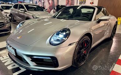 PORSCHE 911 Targa 4 GTS