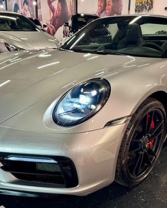 PORSCHE 911 Targa 4 GTS