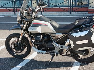 Moto Guzzi V85 TT - 2022