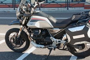 Moto Guzzi V85 TT - 2022