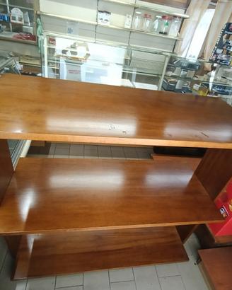 Scaffale in legno  con ruote frenanti  