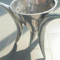 Grande vaso braciere in alluminio di design