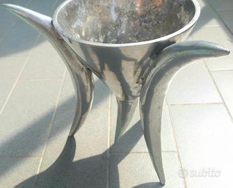 Grande vaso braciere in alluminio di design