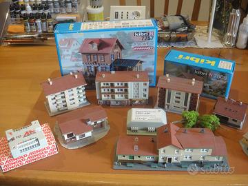 Treno lotto plastico casette scala N