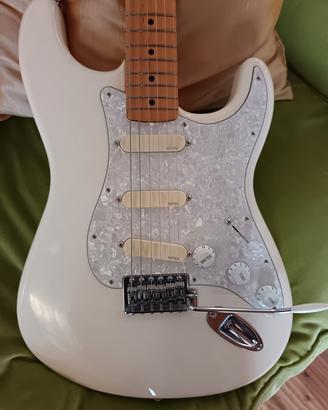 Fender stratocaster Messico + EMG