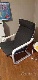 Poltrona Ikea POANG bianca con cuscino antracite. 