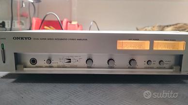 Onkyo A-15 amplificatore integrato anni 80 disign!