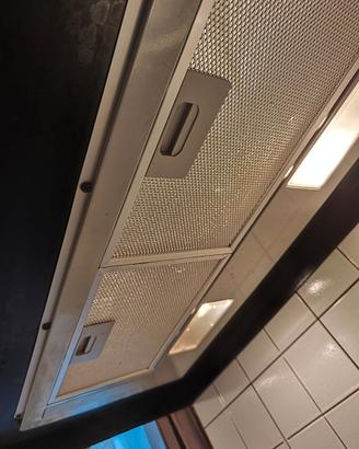 Cappa da Incasso, Installazione Sottopensile