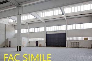 Immobile di 1700 m² con 3 locali a Sesto Fiorentin