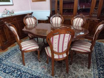 Tavolo da pranzo in legno massello con 6 sedie