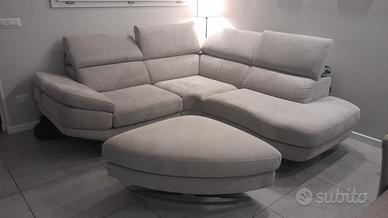 Divano angolare di design
