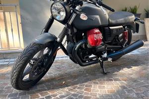 Moto Guzzi V7 III Stone