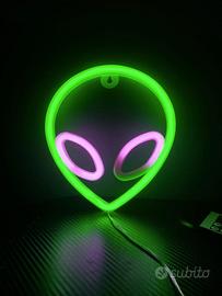 Luce led alieno