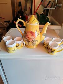 Servizio da tè in ceramica

