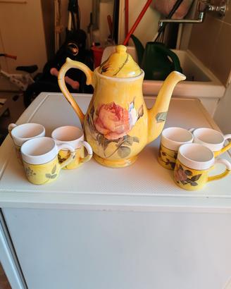 Servizio da tè in ceramica


