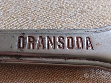 VECCHIO APRIBOTTIGLIE CAVATAPPI ORANSODA VINTAGE 