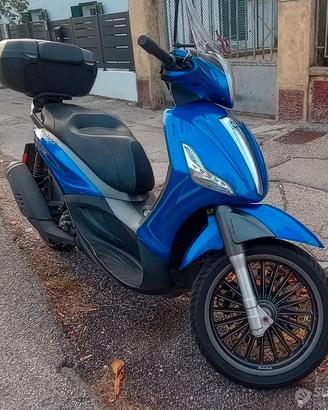 Beverly 300