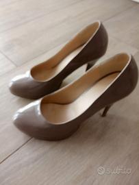 Scarpe vernice grigio tortora n. 38